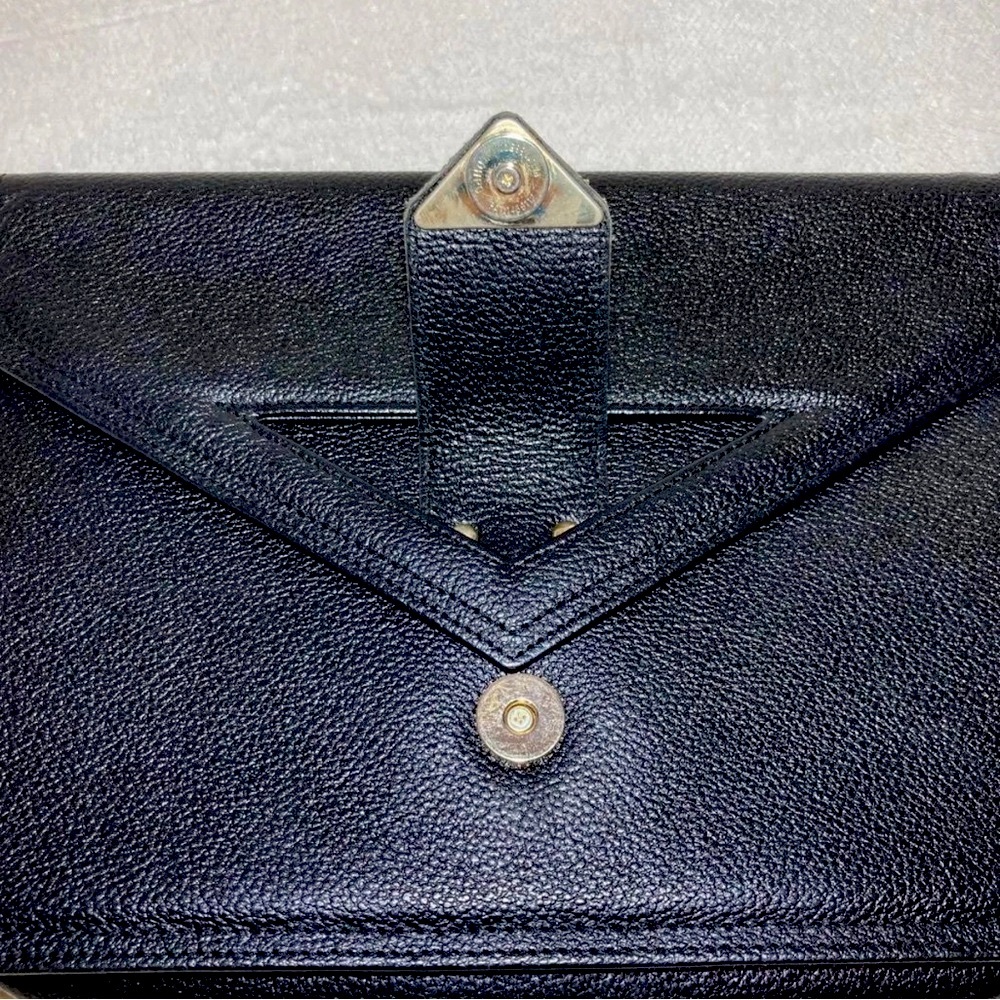 AUTH YSL Yves tSaint Laurent black caviar leather clutch Bag cut out gold logo - Picture 5 of 8